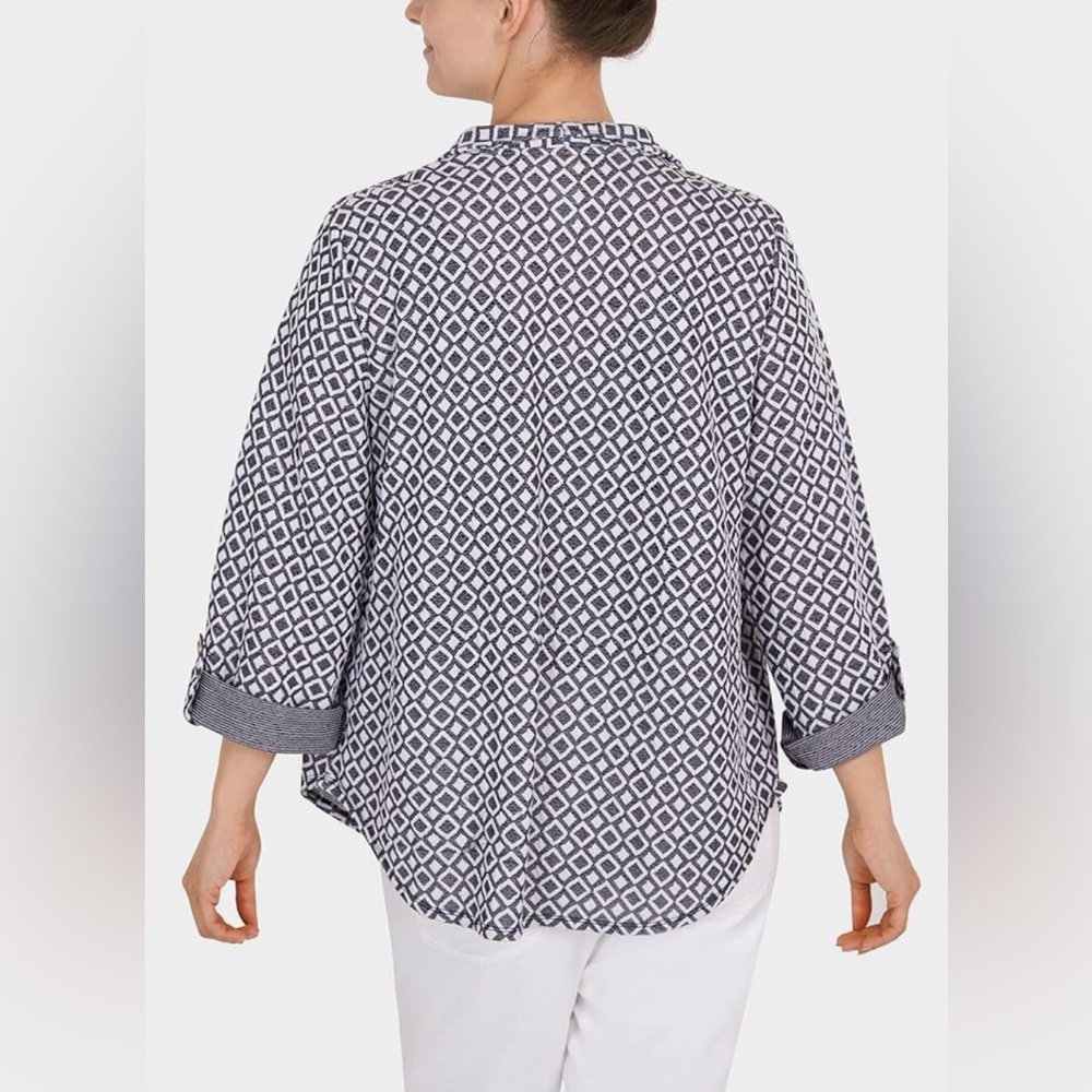 Ruby Rd. Black and White Textured Woven Jacquard Geometric Lightweight Cardigan - Picture 4 of 14